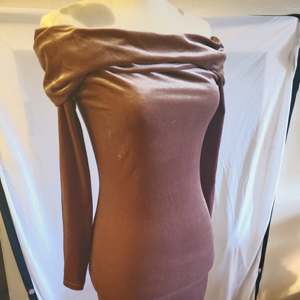 *3/$15 Forever 21 crushed velvet midi dress